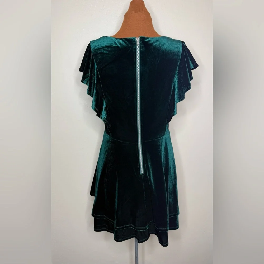 Midnight Doll Flutter Sleeve Green Velvet Double-Hem Fit & Flare Dress Sz Large - Picture 4 of 10